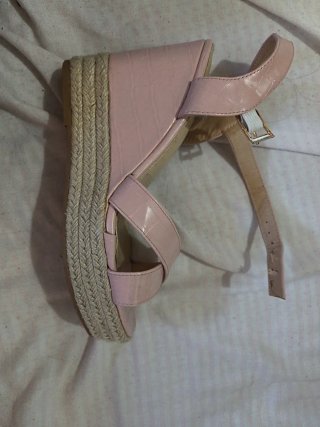 Tacones rosas estilo cuña, casi nuevos