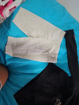 Lote 2 sudaderas y 1 pantalón niña T12