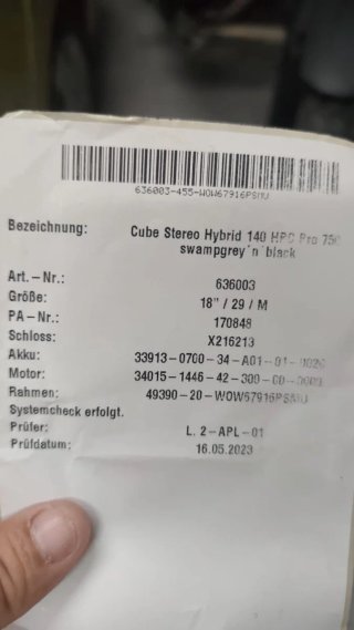 Bici Eléctrica Cube carbono