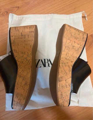 Sandalias plataforma Zara negras talla 38