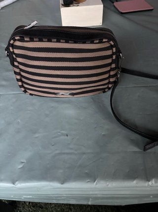 Bolso Bimba y Lola Rayas Beige y Negro