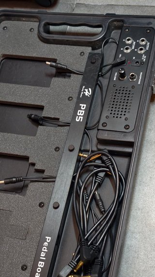 Pedalera Harley Benton PB5 y pedal flanger