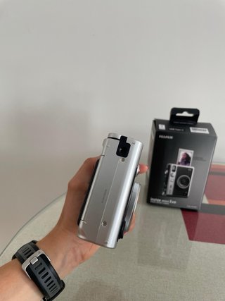 Cámara Fujifilm Instax Mini Evo Negra y Plateada