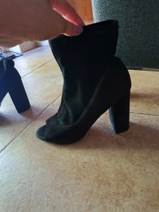 Botines tacón negros