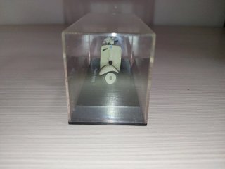 Vespa 125 U 1953 New Ray 1:32 Piaggio