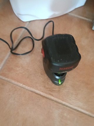 Taladro Bosch PSR12 + 2 Baterías + Maleta