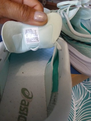 Scarpe running Asics Magic Speed 4