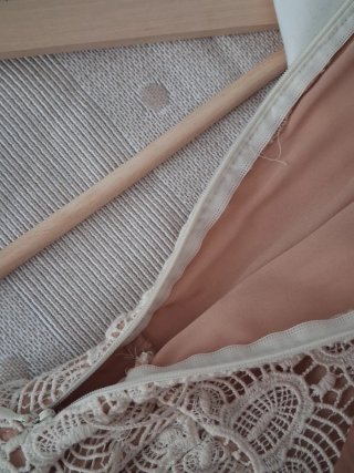 Vestido encaje Tintoretto blanco y rosa
