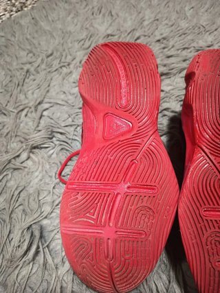 Zapatillas Baloncesto Nike Negras y Rojas