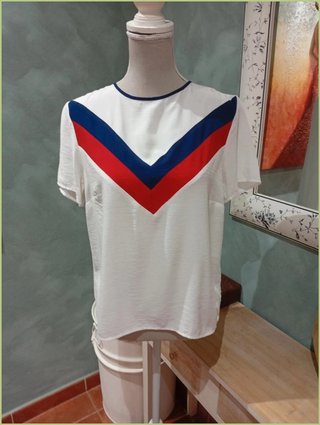 Blusa bianca Stradivarius con strisce marinaio S