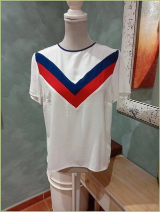 Blusa bianca Stradivarius con strisce marinaio S