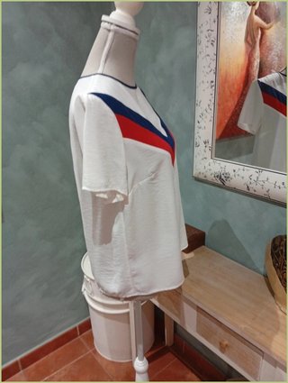 Blusa bianca Stradivarius con strisce marinaio S