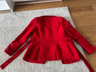 Abrigo corto rojo Primark