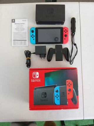 Nintendo Switch con Joy-Cons