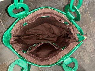 Bolso RR ELOS verde con cierres magnéticos