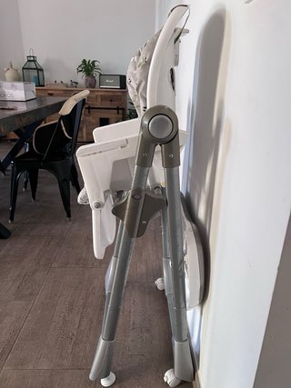 Trona plegable y reclinable bebé