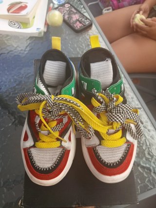 Zapatillas deportivas multicolores