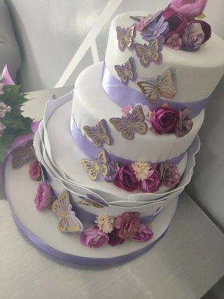 Torta per eventi decorata