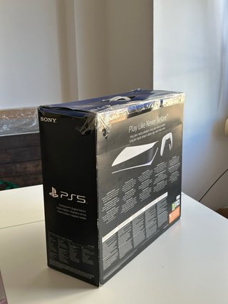 PlayStation 5 825GB – Funciona Mando y Cables