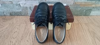 Zapatos Yowas niño comunión talla 32 negro