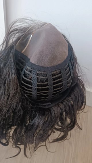 Peluca pelo natural castaño oscuro