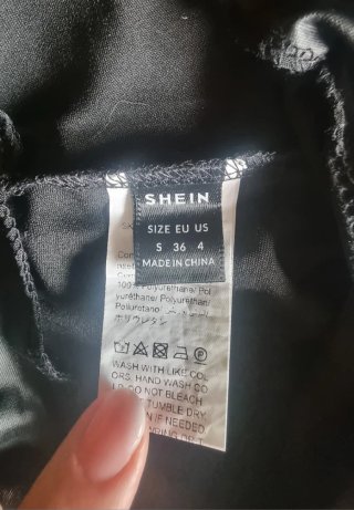 Pantalón mujer imitación cuero negro