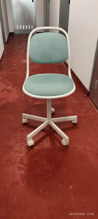 Silla de escritorio infantil color verde azulado