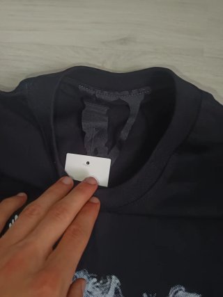 Maglietta VLONE nera (prezzo trattabile)