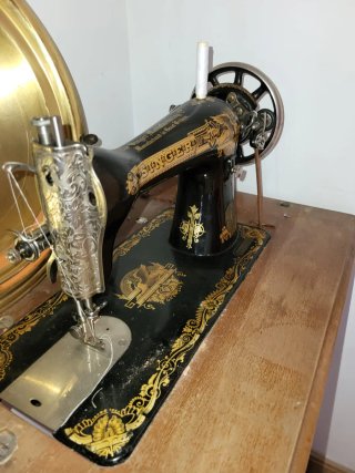 Màquina de coser Singer antigüa