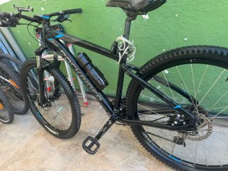 Bicicleta Rockrider MTB Negra y Azul