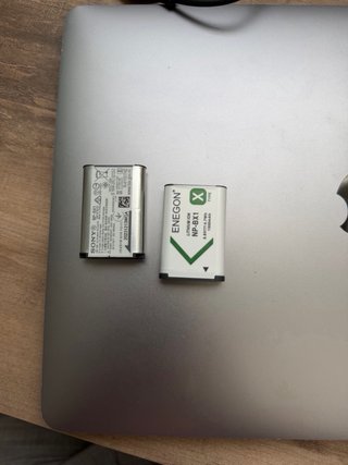 Sony ZV-1F  Negra + 2 baterías y cargador
