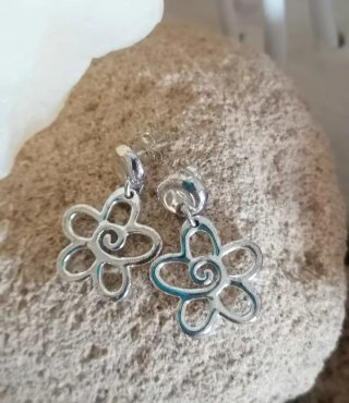 Conjunto bisutería fina  flores plata