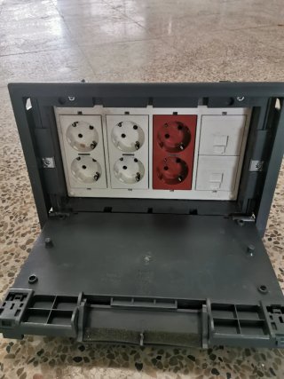 Caja suelo Simon SF400 con mecanismos