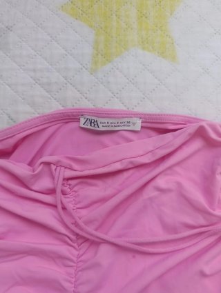 Vestido rosa Zara fruncido