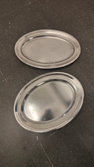 2 Bandejas Ovaladas Metálicas Plateadas
