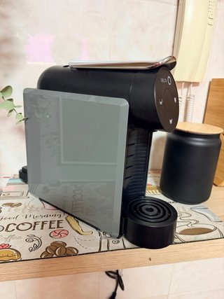 Cafetera Delta Cápsulas