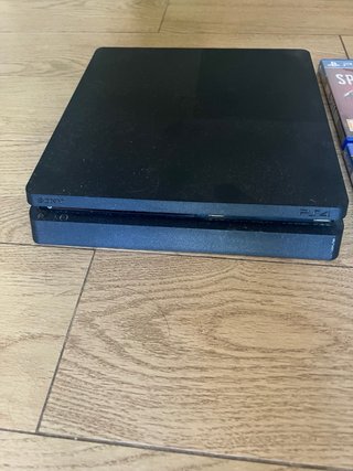 PS4 Slim 500GB + 2 Mandos + 5 Juegos