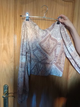 Blusa Stradivarius Estampada Étnica.