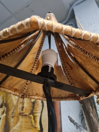 Lámpara rústica forja y fibra artesanal
