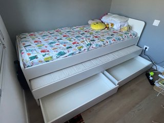 Cama nido con cajones y colchones