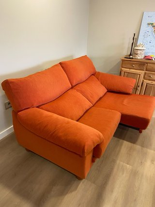 Sofá 2 plazas extensible naranja