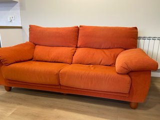 Sofá 2 plazas extensible naranja
