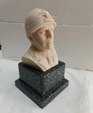 Busto Benito Mussolini Duce del Fascismo