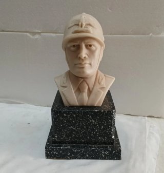 Busto Benito Mussolini Duce del Fascismo