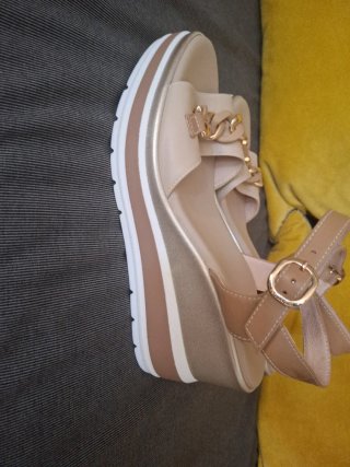 Sandalias NeroGiardini Beige Talla 39 Mujer