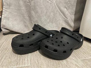 Chanclas Crocs Negras