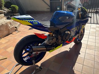 Yamaha R1 M Circuito documentada