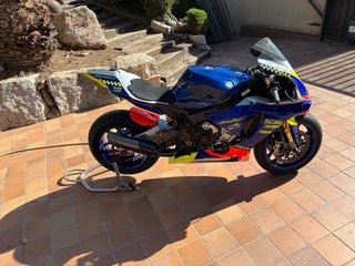 Yamaha R1 M Circuito documentada