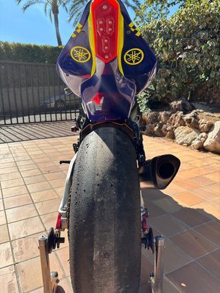 Yamaha R1 M Circuito documentada
