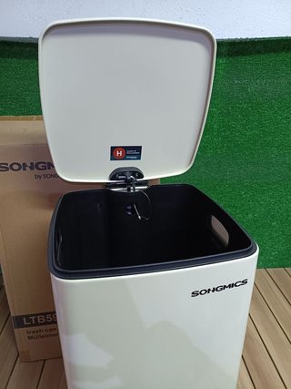 SONGMICS LTB593A02 Cubo de Basura de 30 Litros